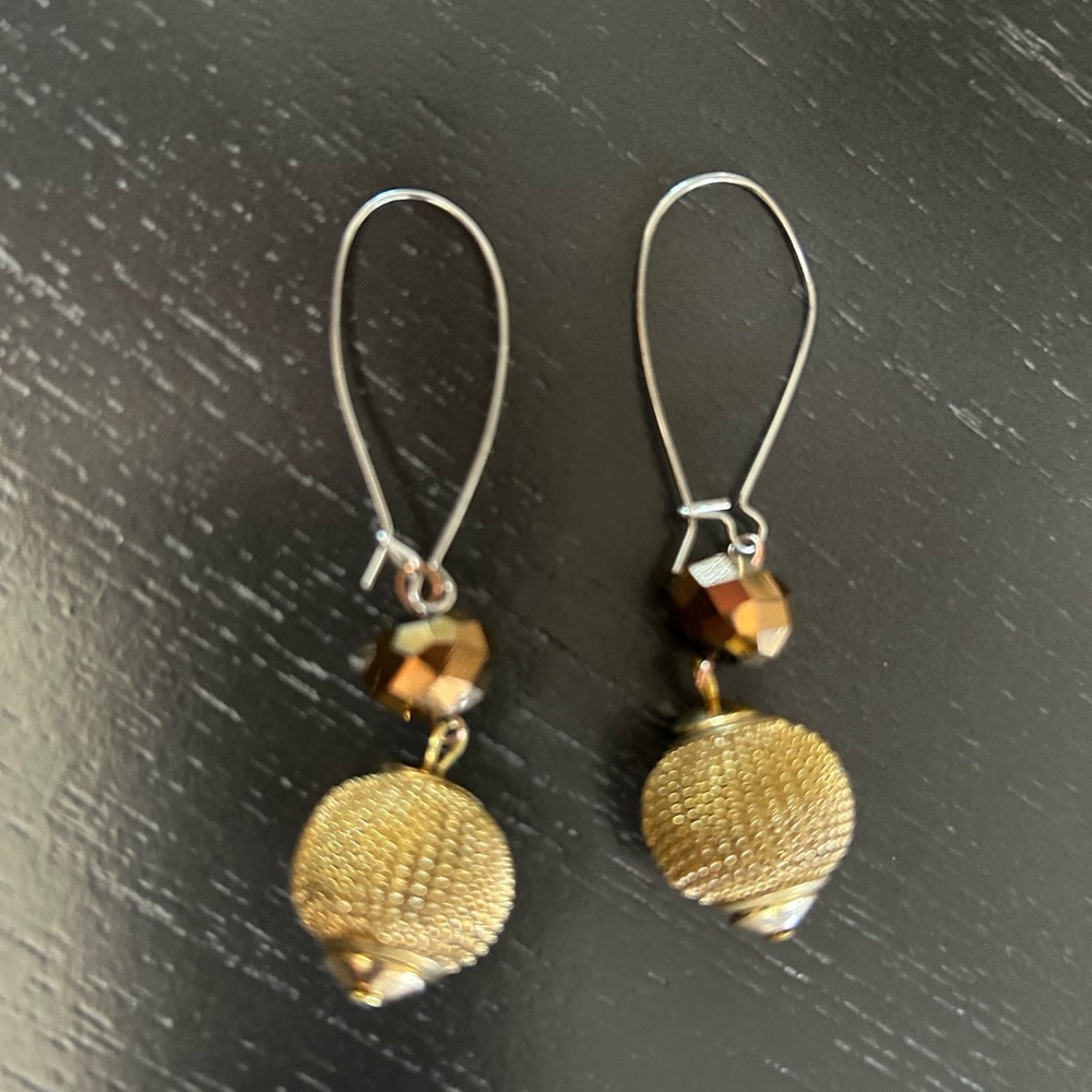 Chico’s gold mesh and bronze bead large hook pierced earrings